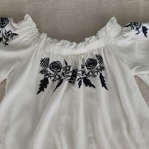 Altrd State White Embroidered Off-Shoulder Crop Top With Black Embroidery - S